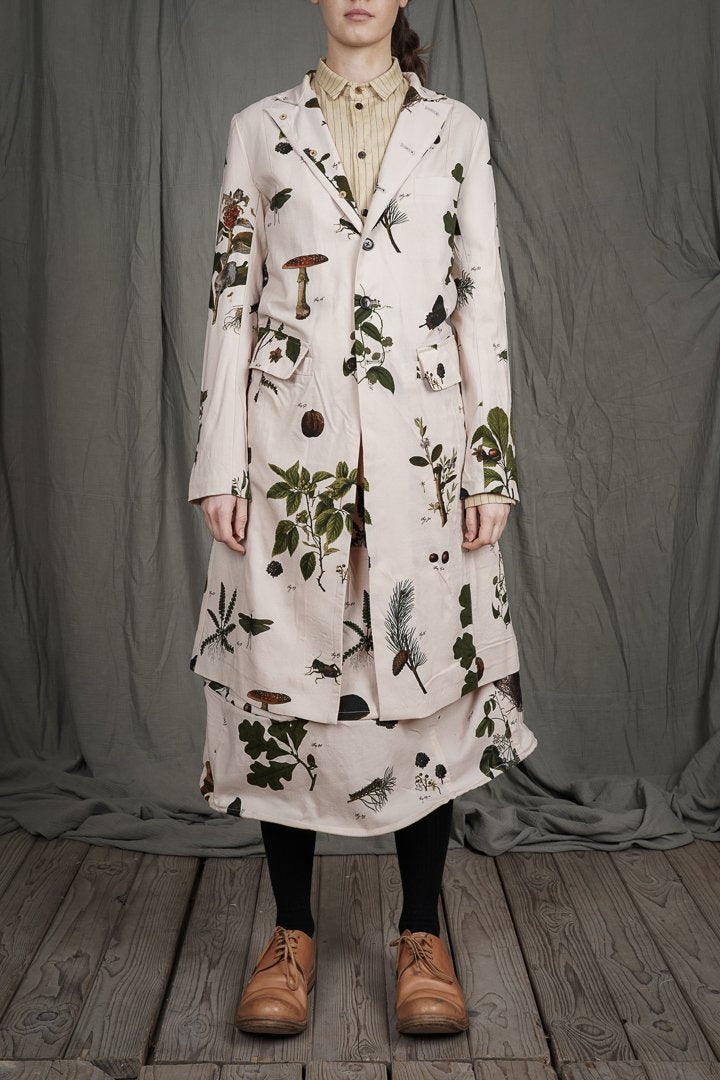 AUTOMNE VERT LEAN COAT by ALEKSANDR MANAMÏS