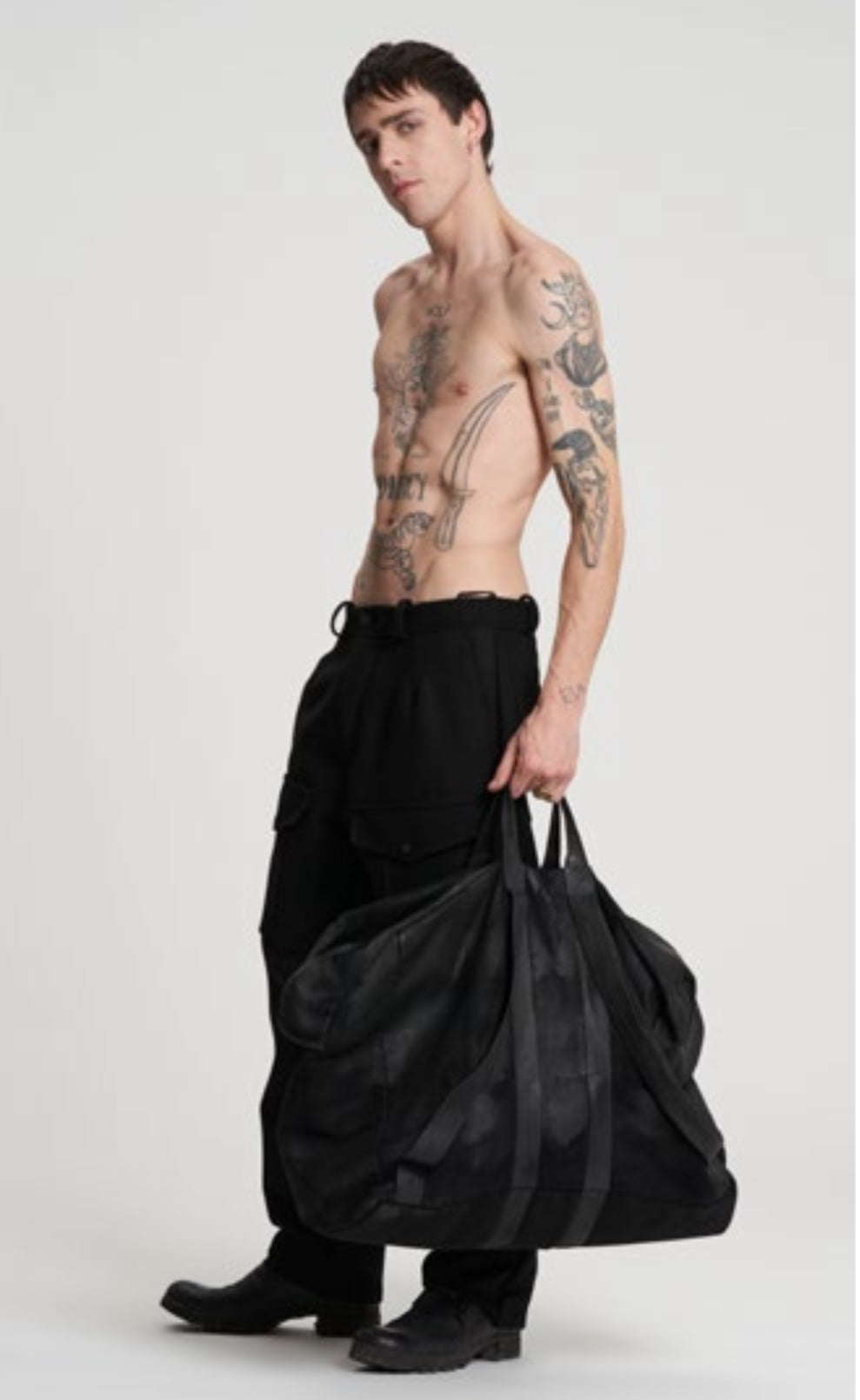 Masnada Oversize Bag - Rubberised Black