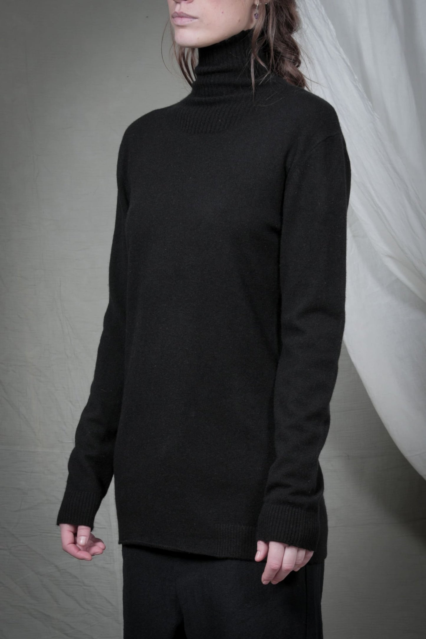Rib Turtleneck by ALEKSANDR MANAMÏS