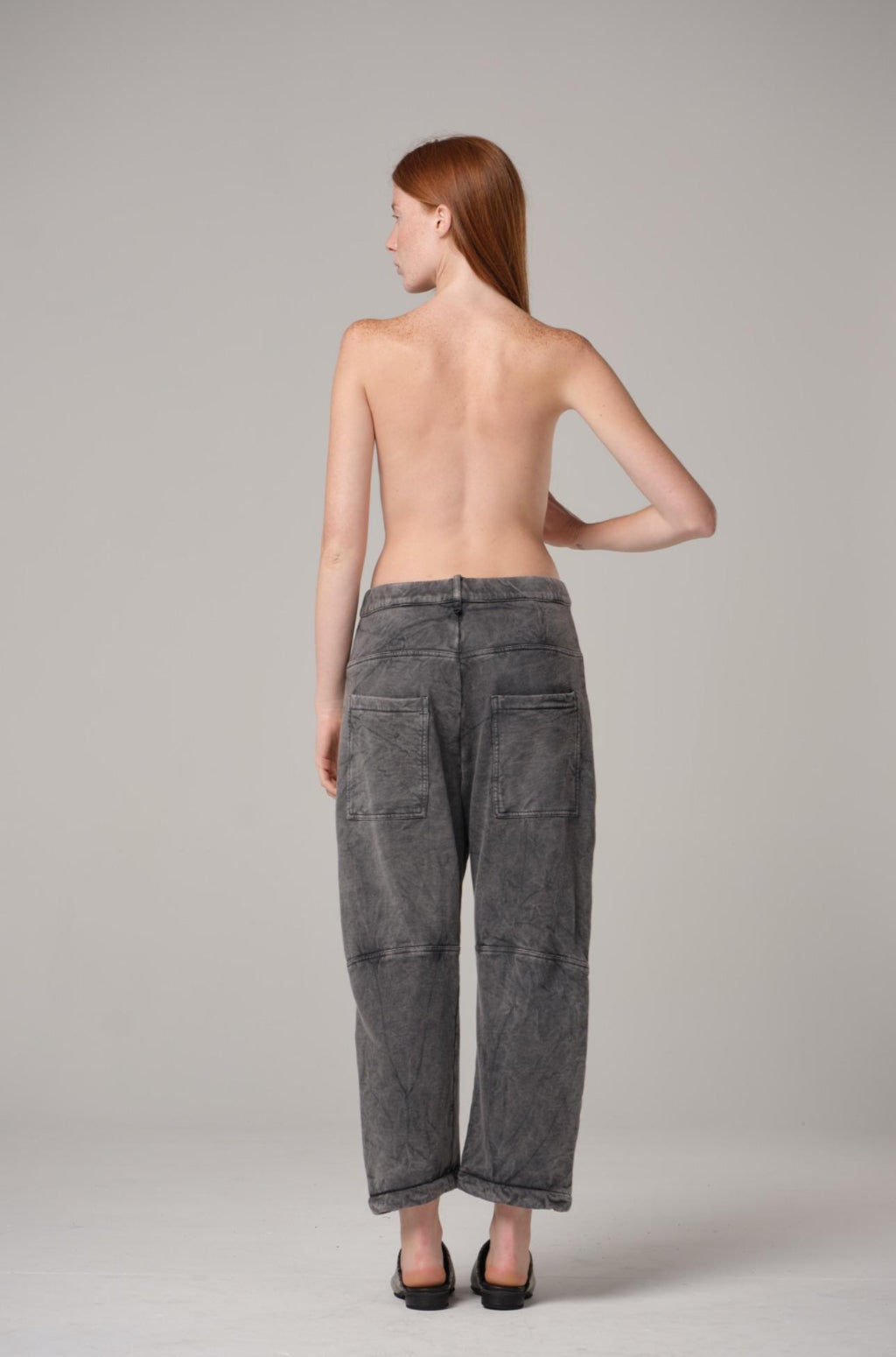 Curved Sweatpant by Totum Project